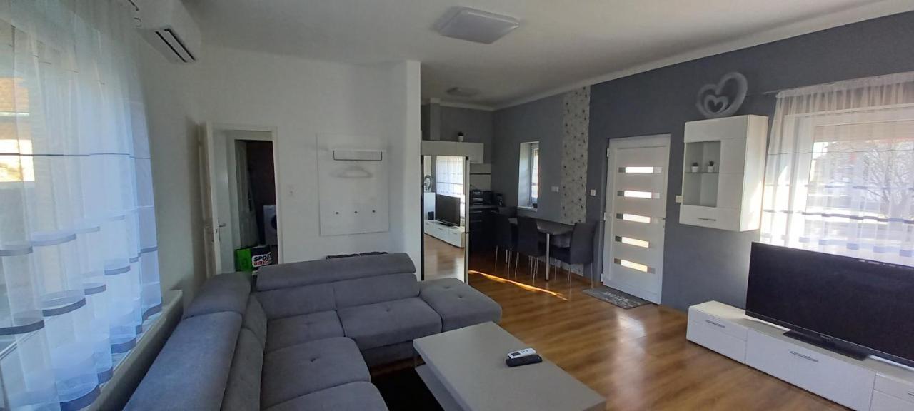 Be-Le-Valo Apartman Apartment Szécsény Bagian luar foto